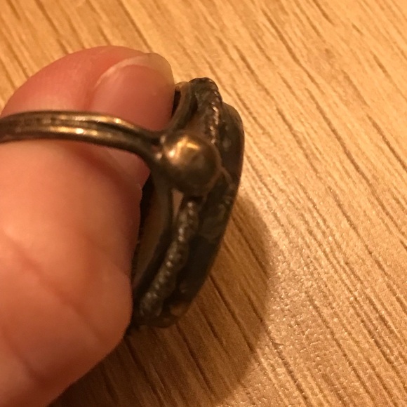 Vintage Mother Of Pearl Oval 1960’s Pearlescent Ring - Picture 15 of 15